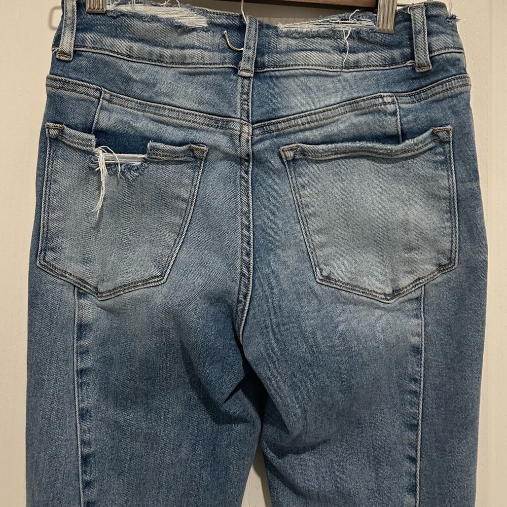 Vervet Trendy Two-Tone Flare Jeans for Women. Size 27 - Picture 10 of 11